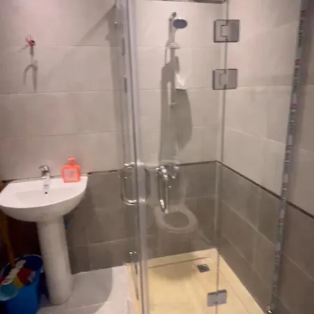 Flat In Elhambra Aparthotel