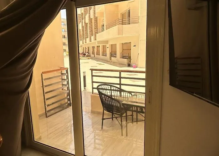 Flat In Elhambra Apartmanhotel