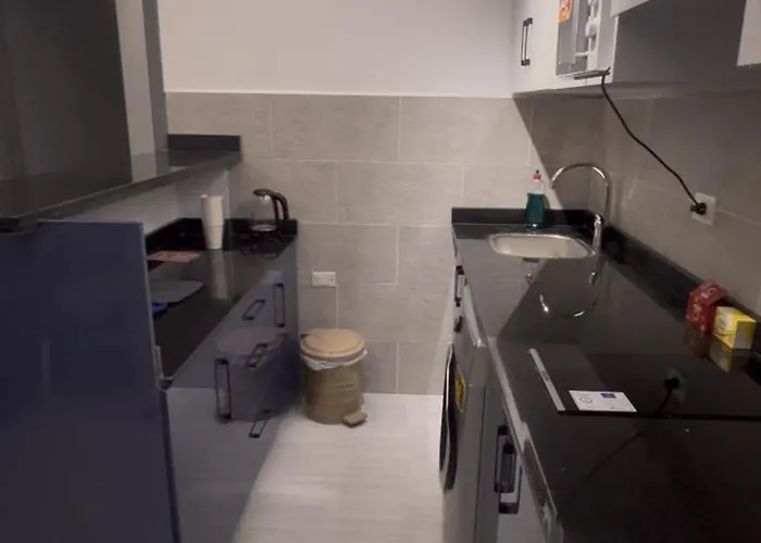 Flat In Elhambra 3* Gurdaka